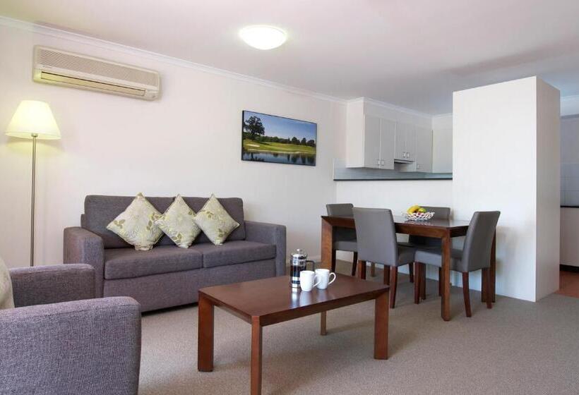 בית מלון כפרי Club Wyndham Port Stephens