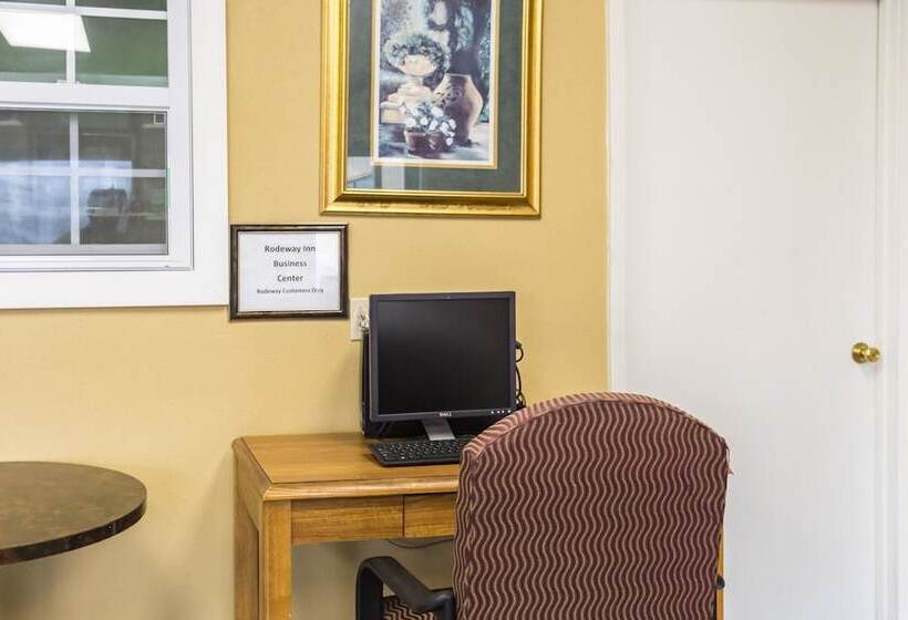 モーテル Rodeway Inn