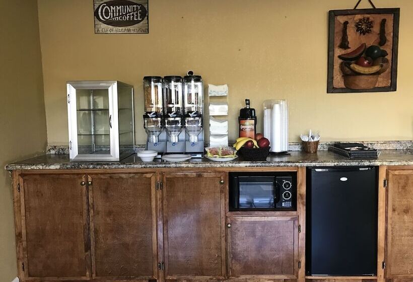 モーテル Rodeway Inn