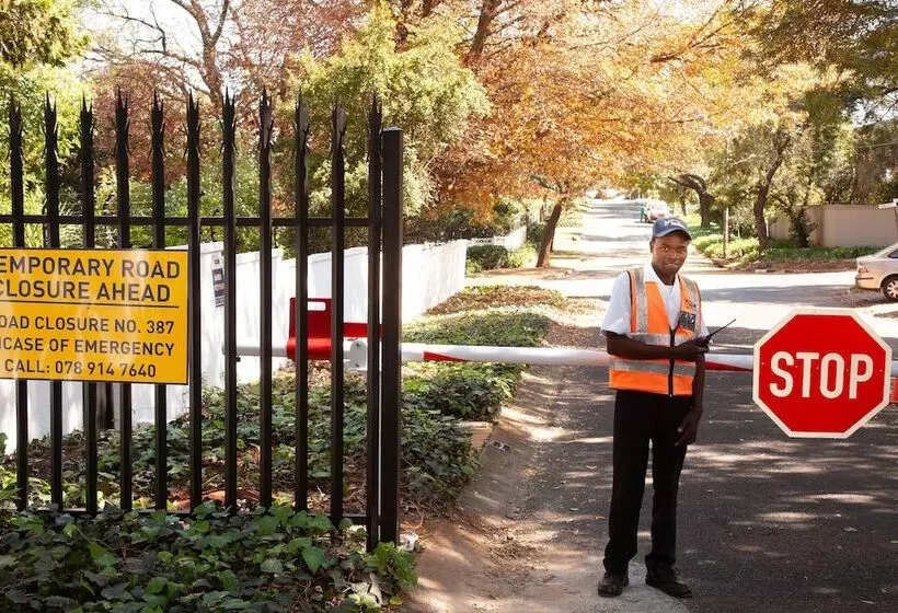 پانسیون Darrenwood Guesthouse Joburg, Sa