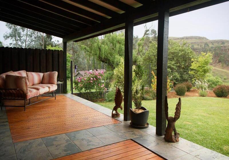 بنسيون Malachite Manor