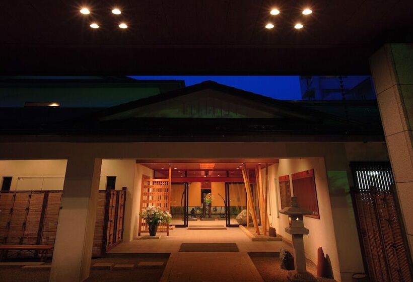 Ryokan Sansatei