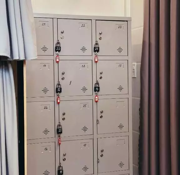 پانسیون B Home