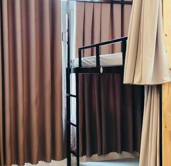 پانسیون B Home