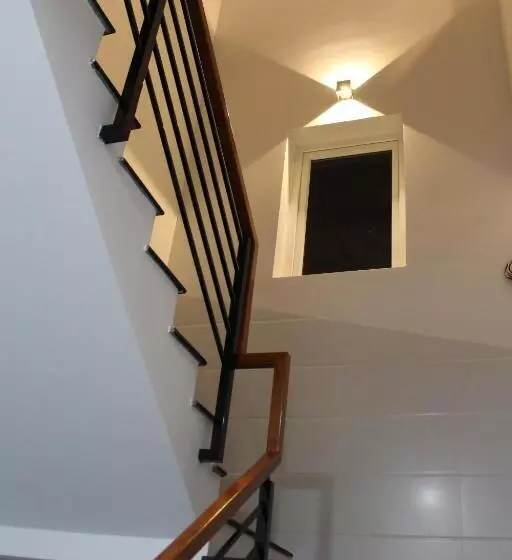 پانسیون B Home