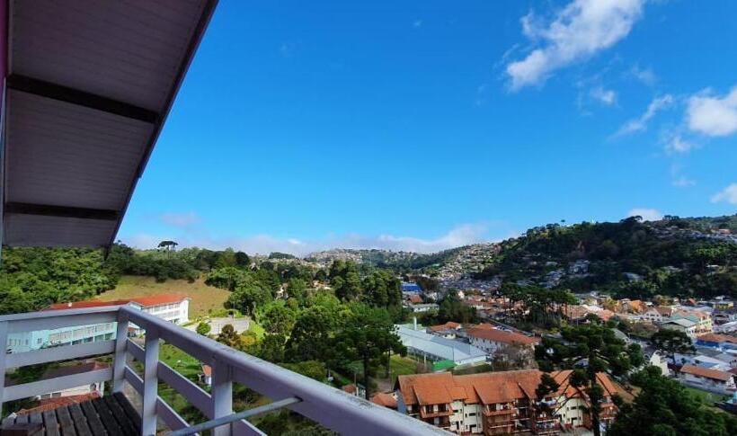 تختخواب و صبحانه Betume