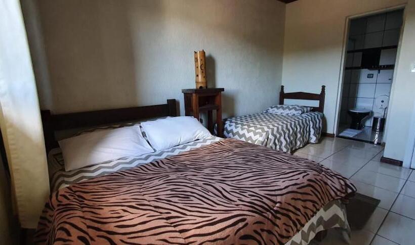 تختخواب و صبحانه Betume