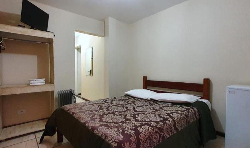 تختخواب و صبحانه Betume