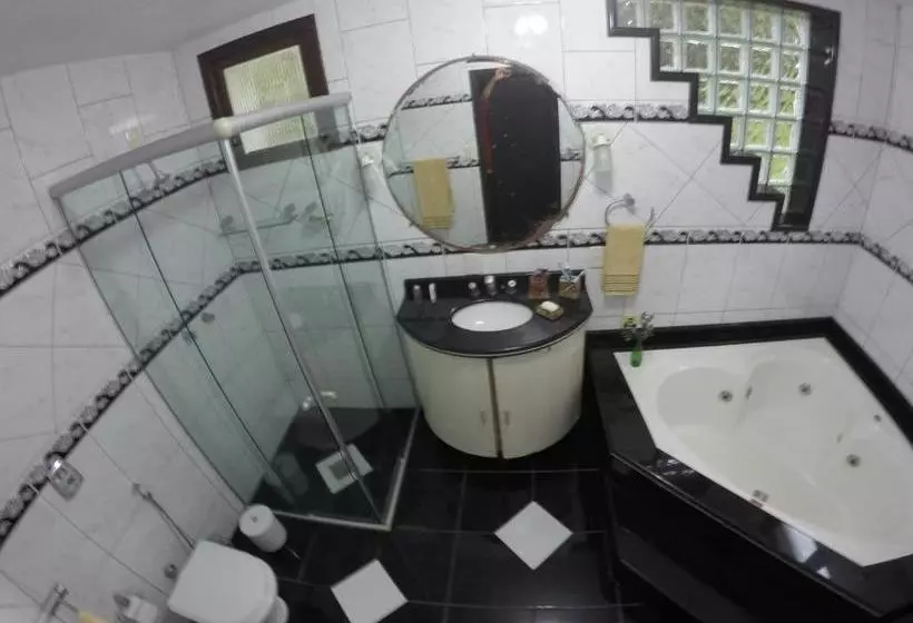Hostel House 84