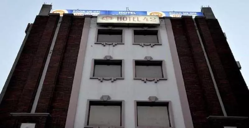 Hotel 42