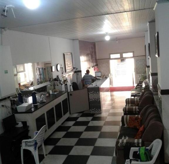 בית מלון כפרי Britânia