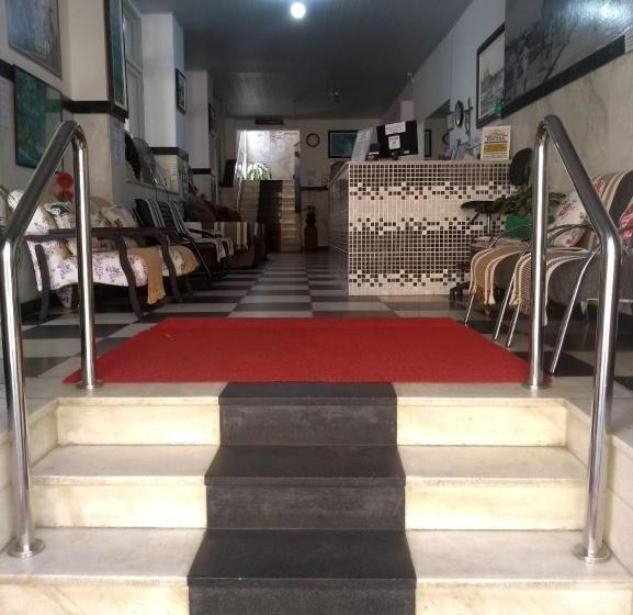 בית מלון כפרי Britânia