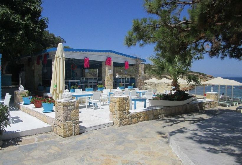 هتل Club Mackerel Holiday Village
