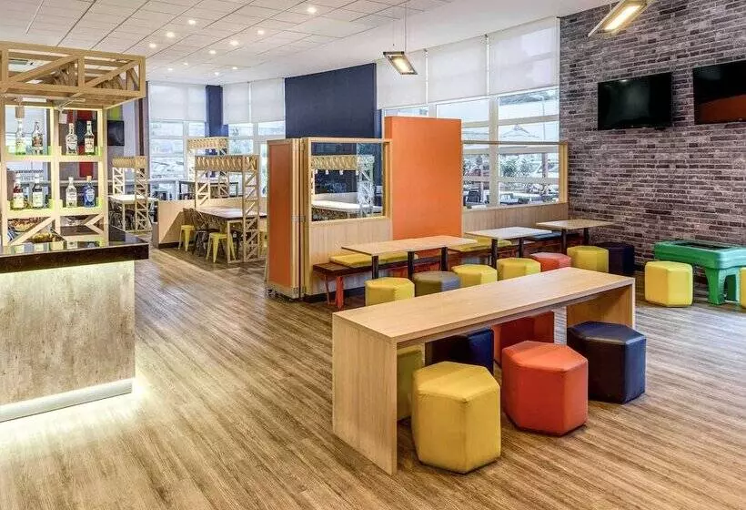 ホテル Ibis Budget Sao Paulo Morumbi
