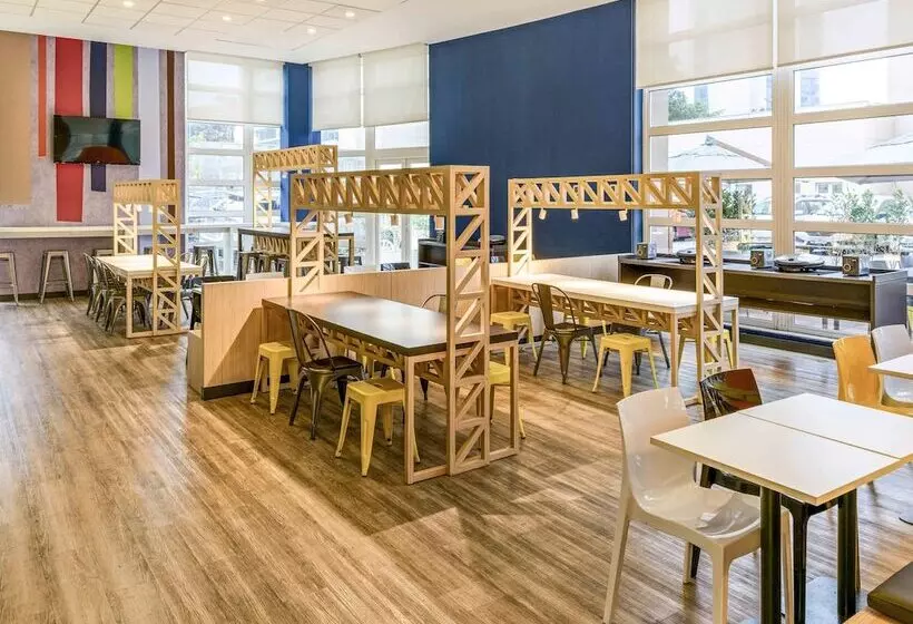 ホテル Ibis Budget Sao Paulo Morumbi