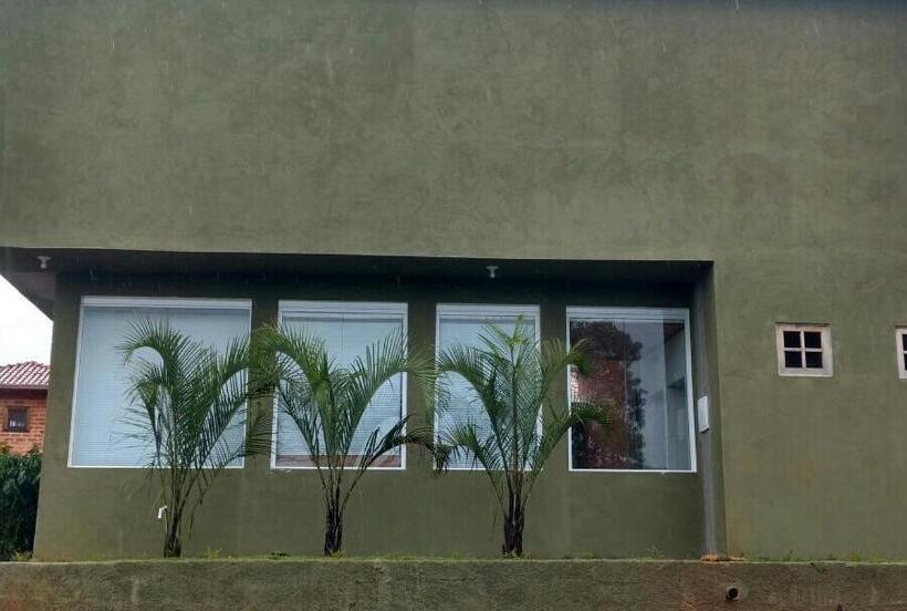 Отель Ladiv Ttá