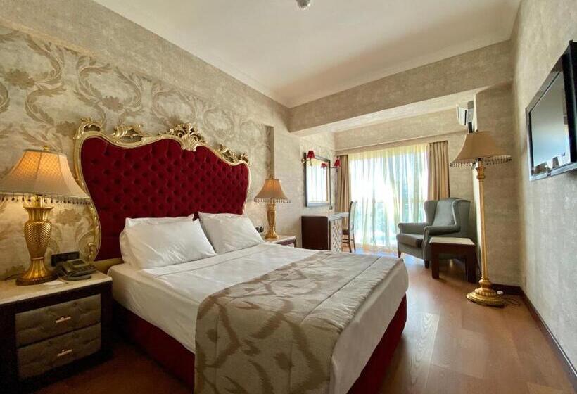 Laur Hotels Experience & Elegance