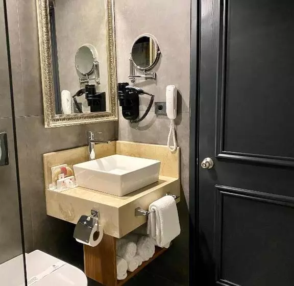 Laur Hotels Experience & Elegance