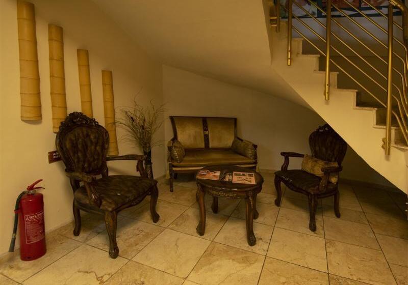 Laur Hotels Experience & Elegance