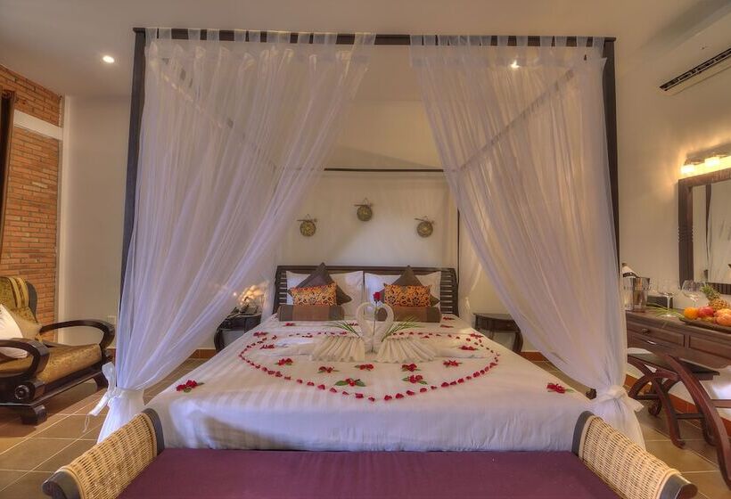 هتل My Unique Villa Siemreap