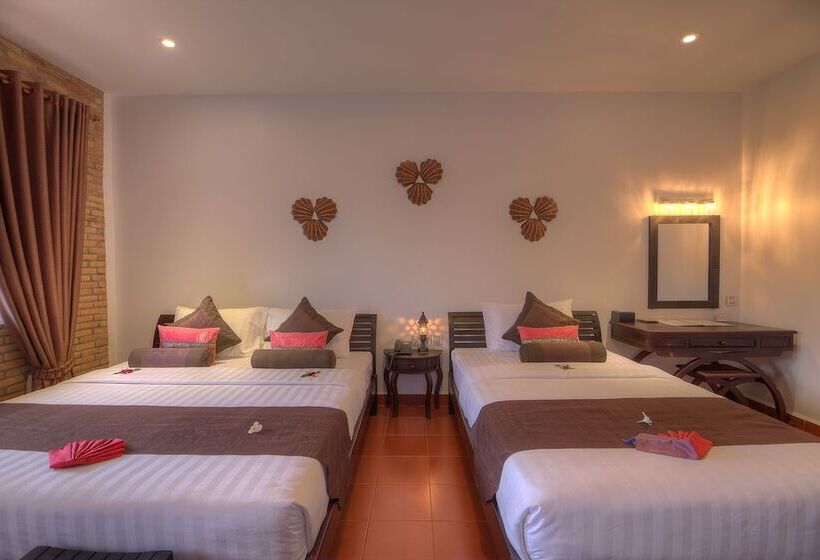 هتل My Unique Villa Siemreap