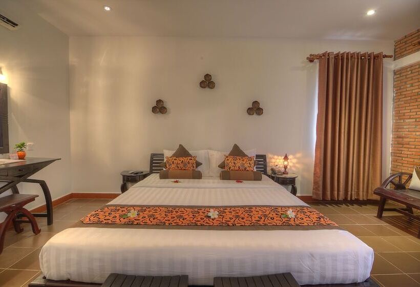 هتل My Unique Villa Siemreap