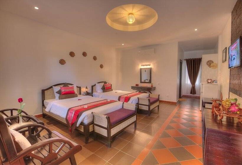 هتل My Unique Villa Siemreap