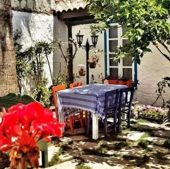 هتل Nish Alacati