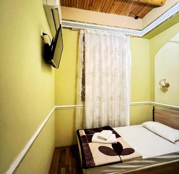 ホテル Nurafshon Boutique