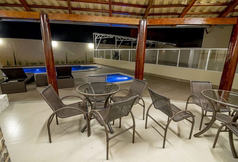 هتل Pousada Recanto Das Caldas