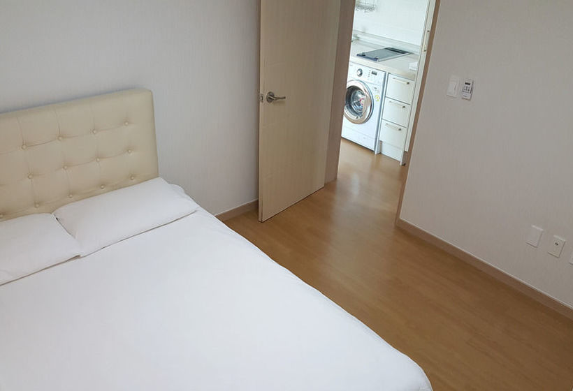 هتل Jungmun Yegreen Residence