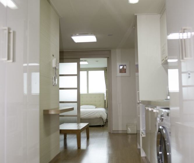 هتل Jungmun Yegreen Residence