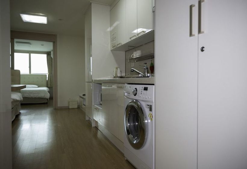 هتل Jungmun Yegreen Residence