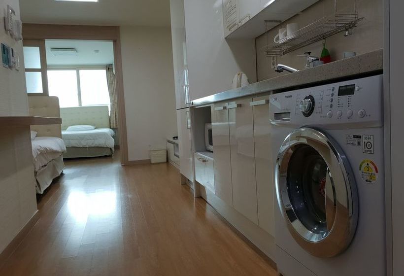 هتل Jungmun Yegreen Residence