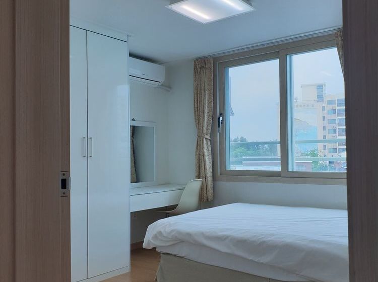 هتل Jungmun Yegreen Residence