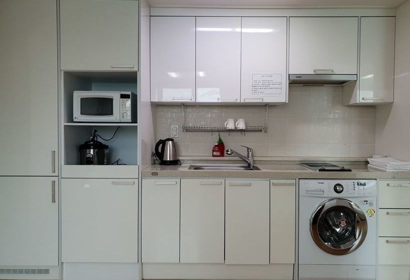 هتل Jungmun Yegreen Residence