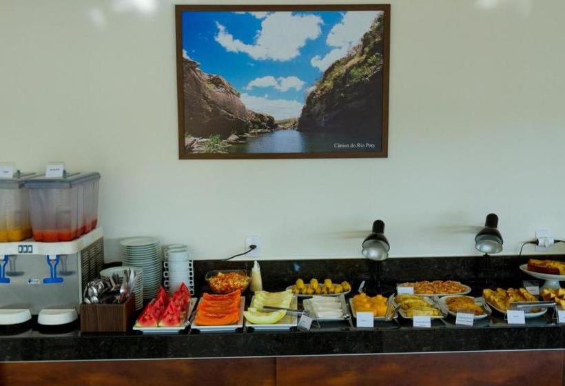 בית מלון כפרי Velit