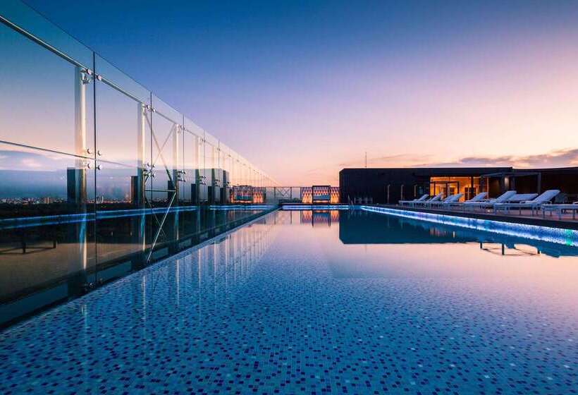 Radisson Hotel Santa Cruz