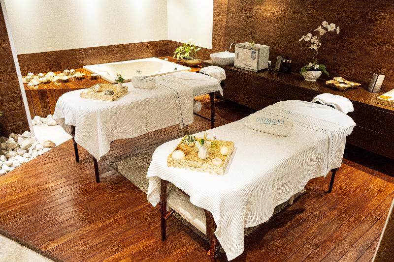 Radisson Hotel Santa Cruz