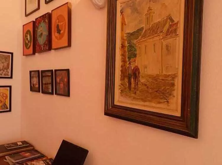 Varanda Hostel E Galeria De Arte