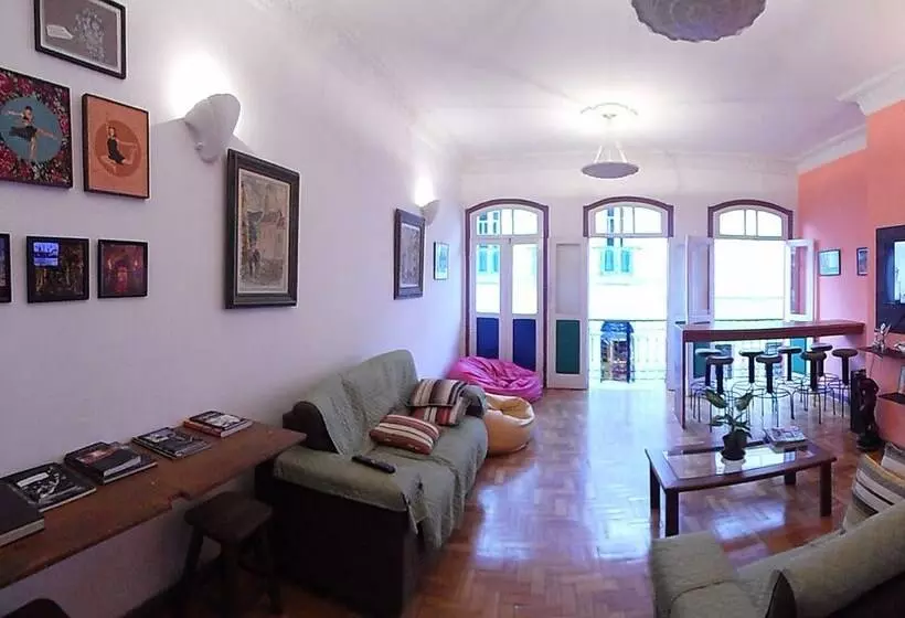 Varanda Hostel E Galeria De Arte