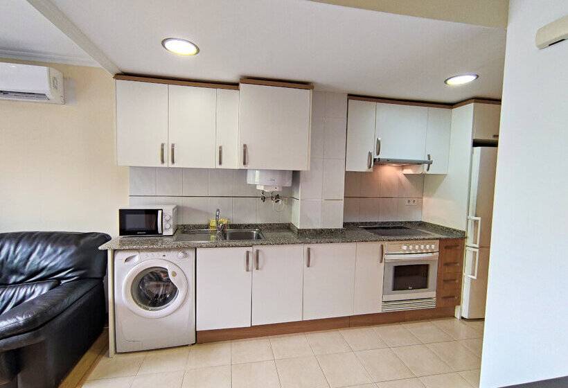 Apartamentos Gandia Universidad 3000