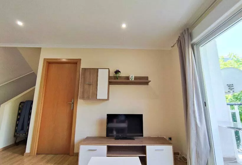 Apartamentos Gandia Universidad 3000