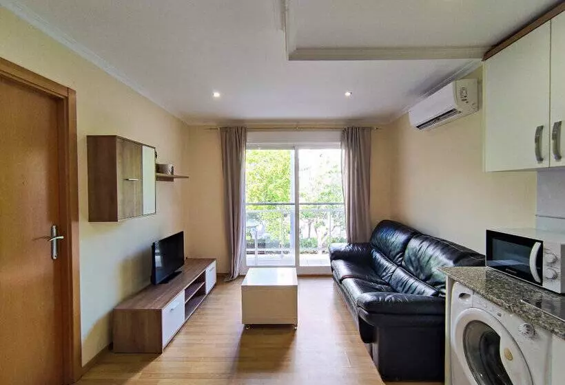 Apartamentos Gandia Universidad 3000