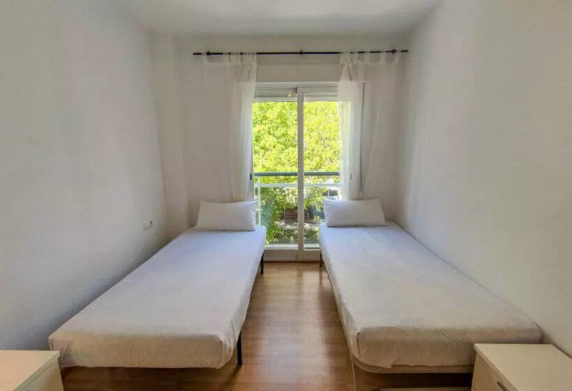 Apartamentos Gandia Universidad 3000