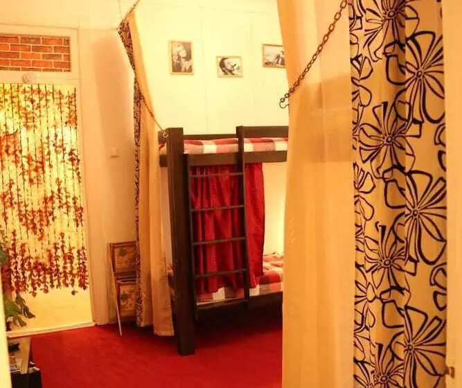 تختخواب و صبحانه Loft Hostel Minsk