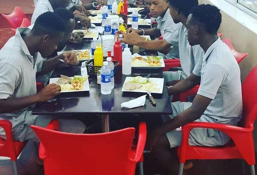 בית מלון כפרי Al Khalil Machava