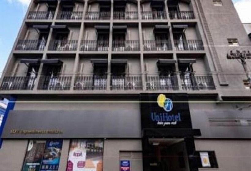 בית מלון כפרי Colonial