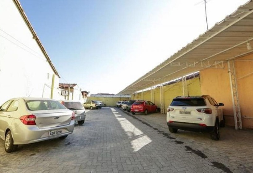 בית מלון כפרי Colonial