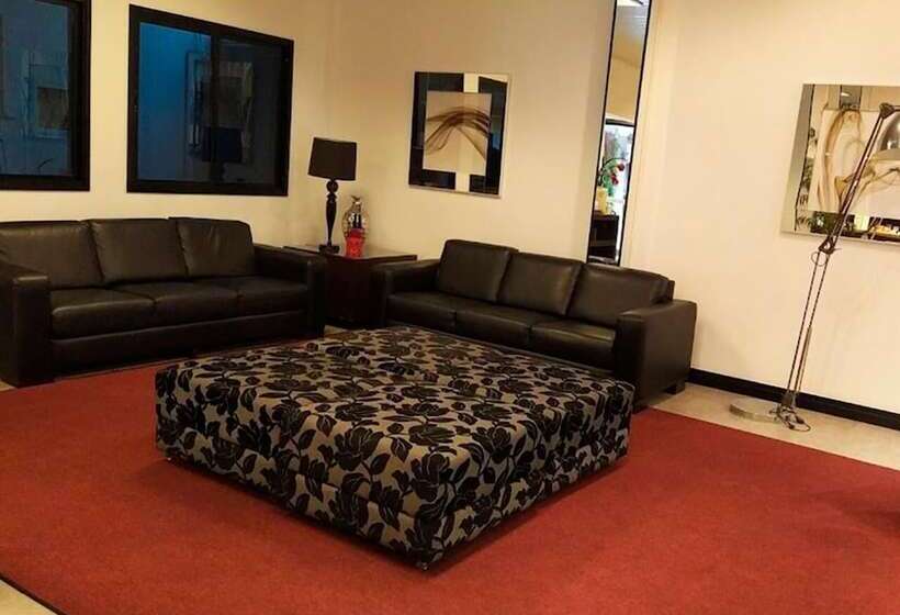 בית מלון כפרי Colonial